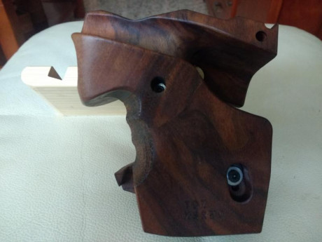 Vendo cacha Rink para Toz 35, totalmente nueva. La talla es ajustable de XS a S
Ideal para juveniles, 01