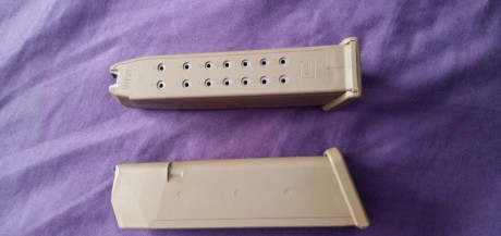 Vendo dos cargadores Glock coyote de 17 cartuchos.
No han sido usados.

60€ los dos envío incluido.

Whatsapp 00