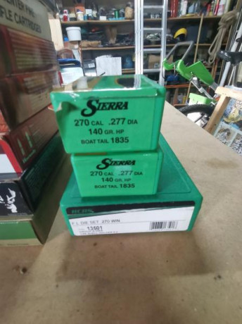 Vendo dais del 270 winchester rcbs con las vainas y las puntas que tengo.
150 euros. 10