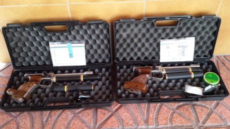 Buenas compañeros.
Pongo a la venta 2 pistolas Walther CP5 de co2 y 5 disparos. Dos bombonas de CO2 por 02
