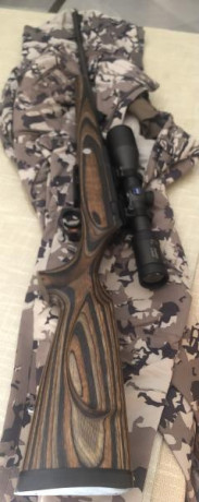 Rifle VOERE modelo LBW calibre 270wsm. Cañón de acero al carbono. Cañones intercambiables, miras abiertas, 10