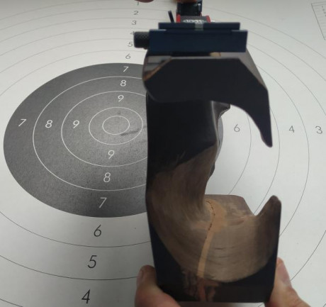 SAludos compañeros del foro.
Un compañero del club deja definitivamente la actividad y me ha pedido que 40