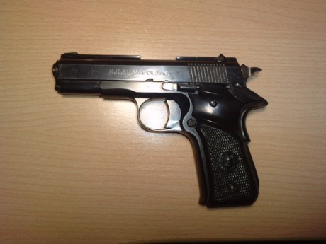 Hola,he abierto este hilo para que todos aquellos que tengais armas Españolas,podais lucirlas aqui con 71