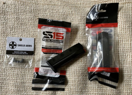Vendo dos cargadores S15 de Shield Arms (USA) para Glock 43x y Glock 48 con capacidad de 15 disparos. 00