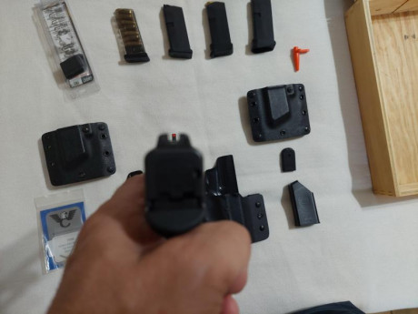 Como se va acercando la fecha del pase a la reserva y ya necesito quitármela, vendo  una pistola GLOCK 10