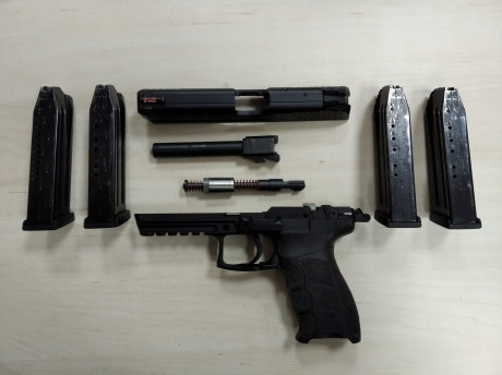 Buenas tardes por mediacion de un amigo se vende pistola hk p30L en muy buen estado el arma incluye:

-4 02