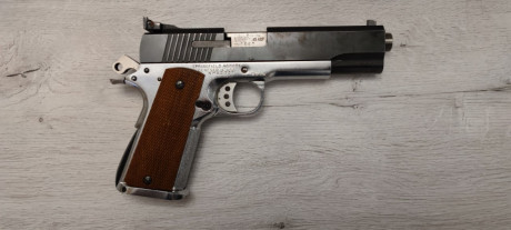 Buenos días

Pongo aquí a la venta una Pistola Peter Stahl del 45 sin apenas uso por 900€ , comprada por 02