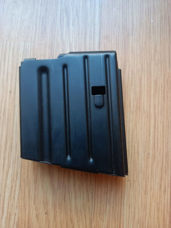 Cargador para AR-10 y SR-25 de 10 disparos.
Valido para 308, 7-08 y 243.
100+Envío 02