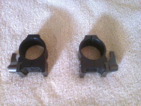 Vendo juego de anillas desmontables, marca Warne para visores de 25 mm de diámetro de tubo. En perfecto 01