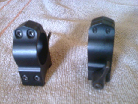 Vendo juego de anillas desmontables, marca Warne para visores de 25 mm de diámetro de tubo. En perfecto 00