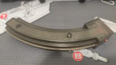 Vendo 2 cargadores de 25  para Ruger 10/22
Esta impolutos.
Precio 50€ 01