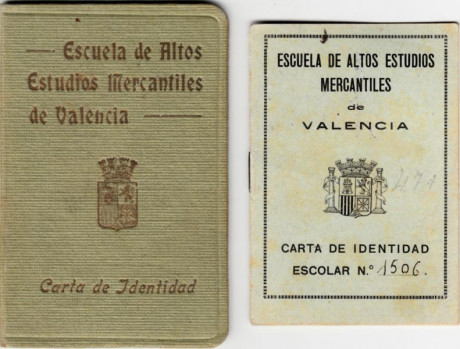  EN RECUERDO Y HOMENAJE A LOS QUE YA NO ESTÁN. 

Si pones en  GOOGLE    PASAPORTES EN LA MEMORIA   da 40