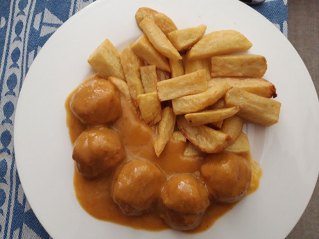 Hoy para comer acelgas hervidas y chuletón de vaca gallega vieja con seis semanas de maduración en cámara 30