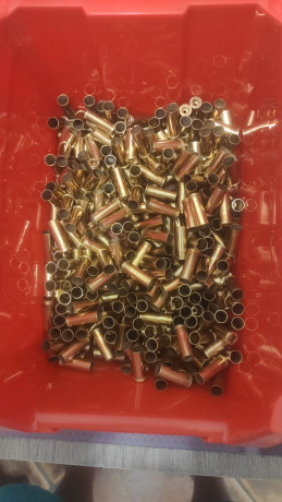 Vendo 1150 puntas 312 de 32 wc porque he vendido el arma del 32 wc-
Hay una caja de 250 unidades de RG 40