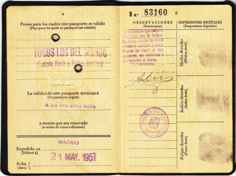  EN RECUERDO Y HOMENAJE A LOS QUE YA NO ESTÁN. 

Si pones en  GOOGLE    PASAPORTES EN LA MEMORIA   da 80