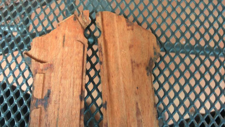 Vendo estas cachas originales para P08. Precio 50 Eur. 10