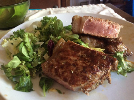 Hoy para comer acelgas hervidas y chuletón de vaca gallega vieja con seis semanas de maduración en cámara 100