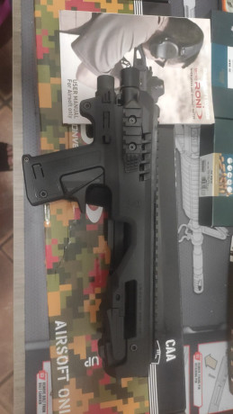 Vendo Ronin de CAA para Glock , le falta un trozo en la punta como se ve en las fotos ( en la segunda 01