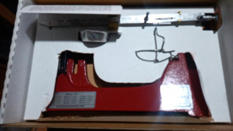 Báscula Hornady de estreno en su caja.
Una de las básculas más míticas, fiables y robustas del mercado.
100€+ 01