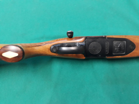 Hola, vendo Steyr Manlicher S del calibre 8x68 con gatillo al pelo y muy bien cuidado ,casi no salido 01