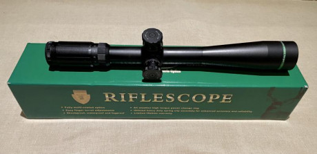 Vendido Visor Mueller Target 8-32x44, en su caja y embalaje, tapas y parasol metálico originales tubo 00