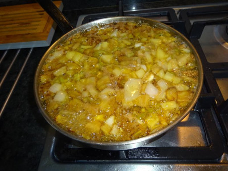 Hoy para comer acelgas hervidas y chuletón de vaca gallega vieja con seis semanas de maduración en cámara 140