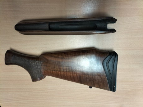 vendo conjunto completo de culata + guardamanos y cantonera de rifle benelli argo E.  El conjunto esta 01