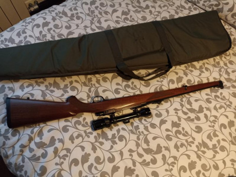 Edito

VENDIDO rifle Ruger M77. Mark II. calibre 30.06. con anillas y visor  Bushnell 1,75-5x32 
El conjunto 01