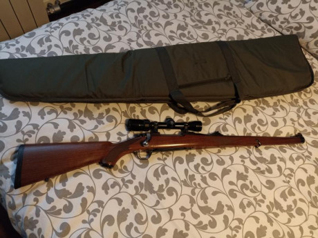 Edito

VENDIDO rifle Ruger M77. Mark II. calibre 30.06. con anillas y visor  Bushnell 1,75-5x32 
El conjunto 00