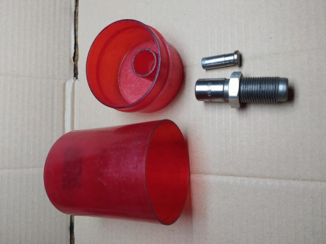 Buenas. Tengo algunos utensilios de recarga para vender. Todos en buen estado y bien conservados. Precios 20