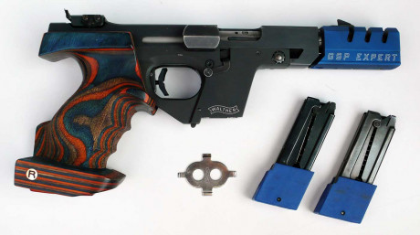 Se vende Walther GSP expert del calibre .32 S&W, el arma viene con maletin y dos cargadores, la cacha 02