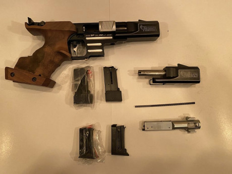 Vendo mi Pardini SP .22 RF, con kit de conversión del .32S&W, el arma tiene cuatro años y ha tirado 01