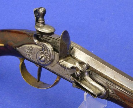Voy a colocar unas fotos de un arma larga alemana de llave de mecha del siglo XVI. 162