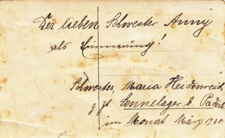  EN RECUERDO Y HOMENAJE A LOS QUE YA NO ESTÁN. 

Si pones en  GOOGLE    PASAPORTES EN LA MEMORIA   da 111