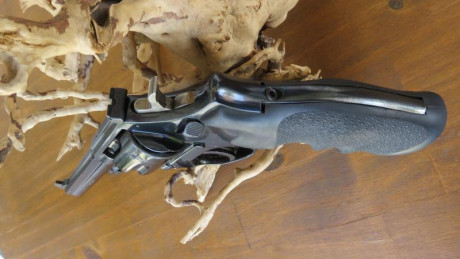 Lo dicho vendo mi magnifico revolver ASTRA MATCH del calibre 38 siempre con munición recargada WC para 11