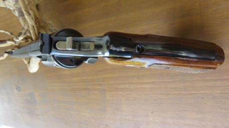 Lo dicho vendo mi magnifico revolver ASTRA MATCH del calibre 38 siempre con munición recargada WC para 20