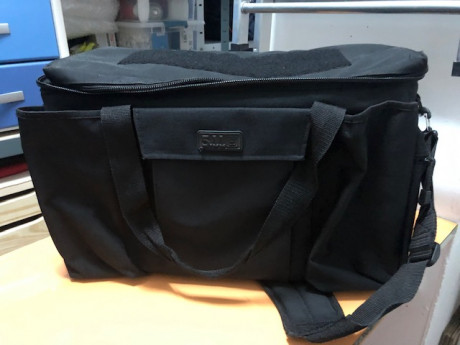 Pongo en venta esta bolsa  modelo Patrol 5.11. Está en perfecto estado, con muy poco uso. Las características 00