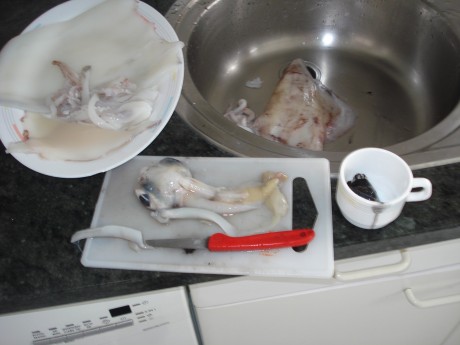 Queridos amigos: ante las expectación :8 causada por el desayuno que me he pegado esta mañana, el cual 30
