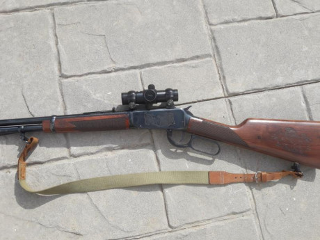 Vendo mi rifle de palanca Winchester 94 AE ( expulsión en ángulo para poder acoplar visor).
Calibre 30/30.
Esta 01