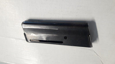 Hola! Si alguien me puede dar información sobre este cargador? En un lateral tiene una estrella * y pone 52