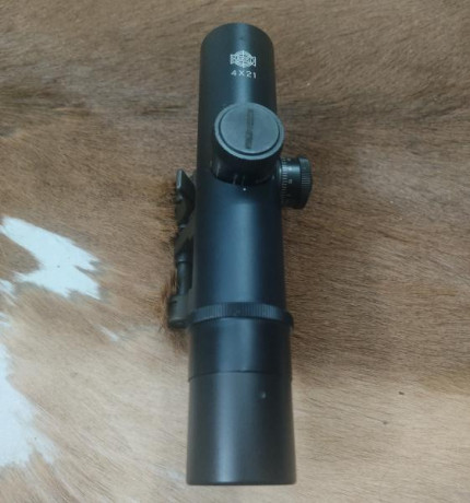 Buenas tardes.
Vendo visor y montura stanag original alemán para cetme y G3.
Óptica Hakko.
En perfecto 00