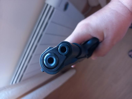 Buenos días,

Vendo preciosa Sig Sauer 1911-22, del 22lr, estado perfecto muy bonita, cachas originales 10