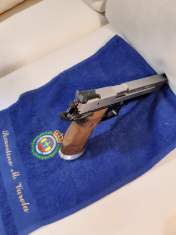 Se vende Sig Sauer  P 226 S  Ligera  De 9 mm
El arma esta impecable tiene poco uso y con municion original
Se 20