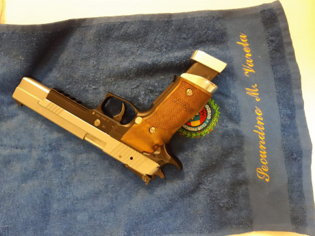 Se vende Sig Sauer  P 226 S  Ligera  De 9 mm
El arma esta impecable tiene poco uso y con municion original
Se 31