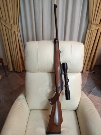 Vendo rifle Sauer 202 en calibre 8x68s ,monturas Appel y visor Swarovski 1.5-6x42,tiene maderas de grado 00