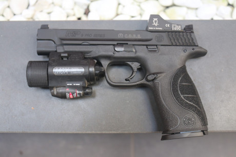 Buenos días, vendo la siguiente pistola:

Es una mp9 CORE de 5" en perfecto estado interior y exterior. 12