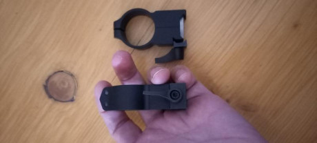 Vendo anillas warne tactical para visores de 30mm,ppara carril picatinny.estan como nuevas.80 euros puestas 31