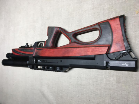 Vendo este pcp de Edgun modelo matador tamaño standard en calibre 6,35. 
Culata laminada en rojo y negro, 01