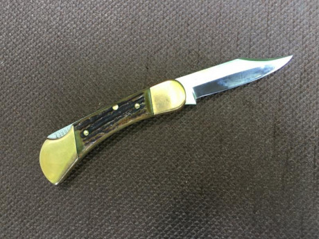 Navaja Puma antigua de la mejor época de Puma cachas des sambar, muy cuidada , sin afilar,siempre en vitrina,precio 02