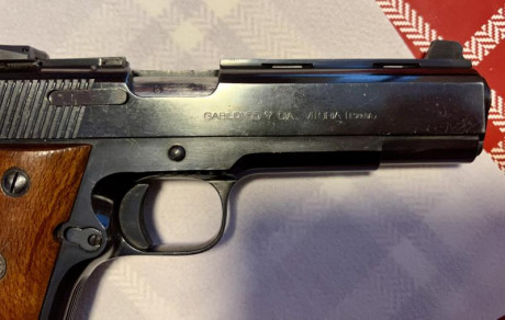 Vendo una llama especial 9mm, 9x19, en muy buen estado , con un cargador, tipo 1911, el arma está en Asturias, 00